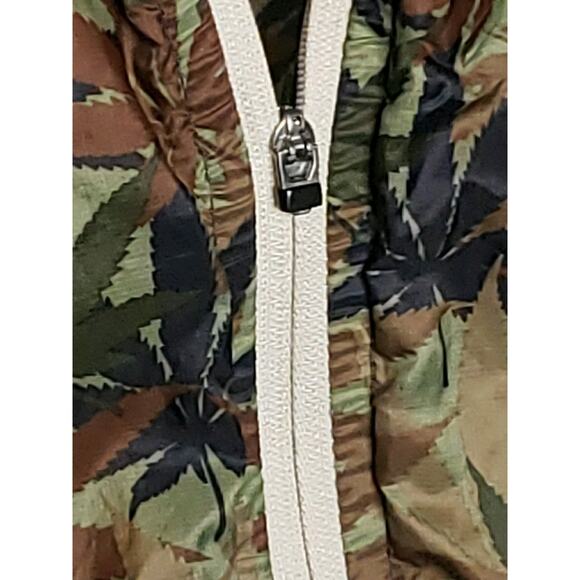 Koto Men's Winbreaker Marijuana Green Large - Picture 4 of 7